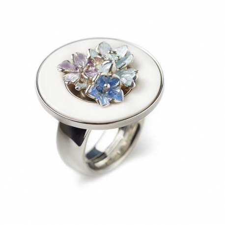 Zilveren ring met gemailleerde bloemenvan Ehinger Schwarz