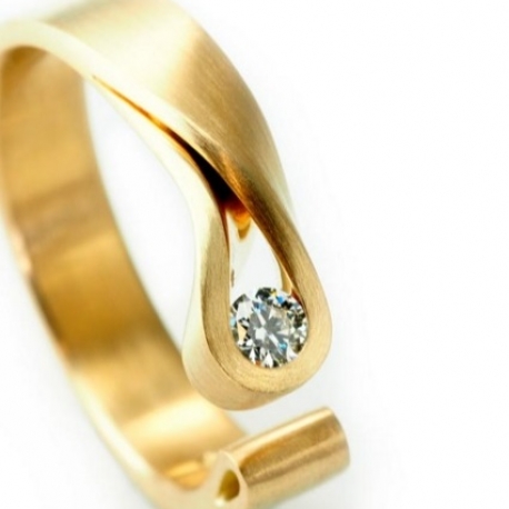 Geelgouden ring met diamant ref. 9713