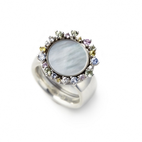 Zilveren ring met parelmoer en gekleurde saffieren van Ehinger Schwarz