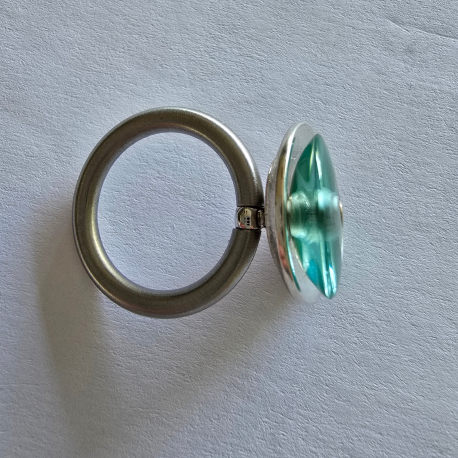 Swivel by Pur 